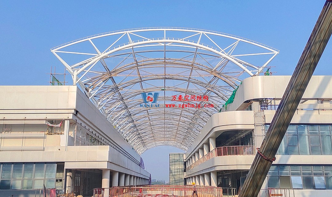 工程進(jìn)度全速推進(jìn),PTFE膜材張拉在即! 工程進(jìn)度全速推進(jìn),PTFE膜材張拉在即!