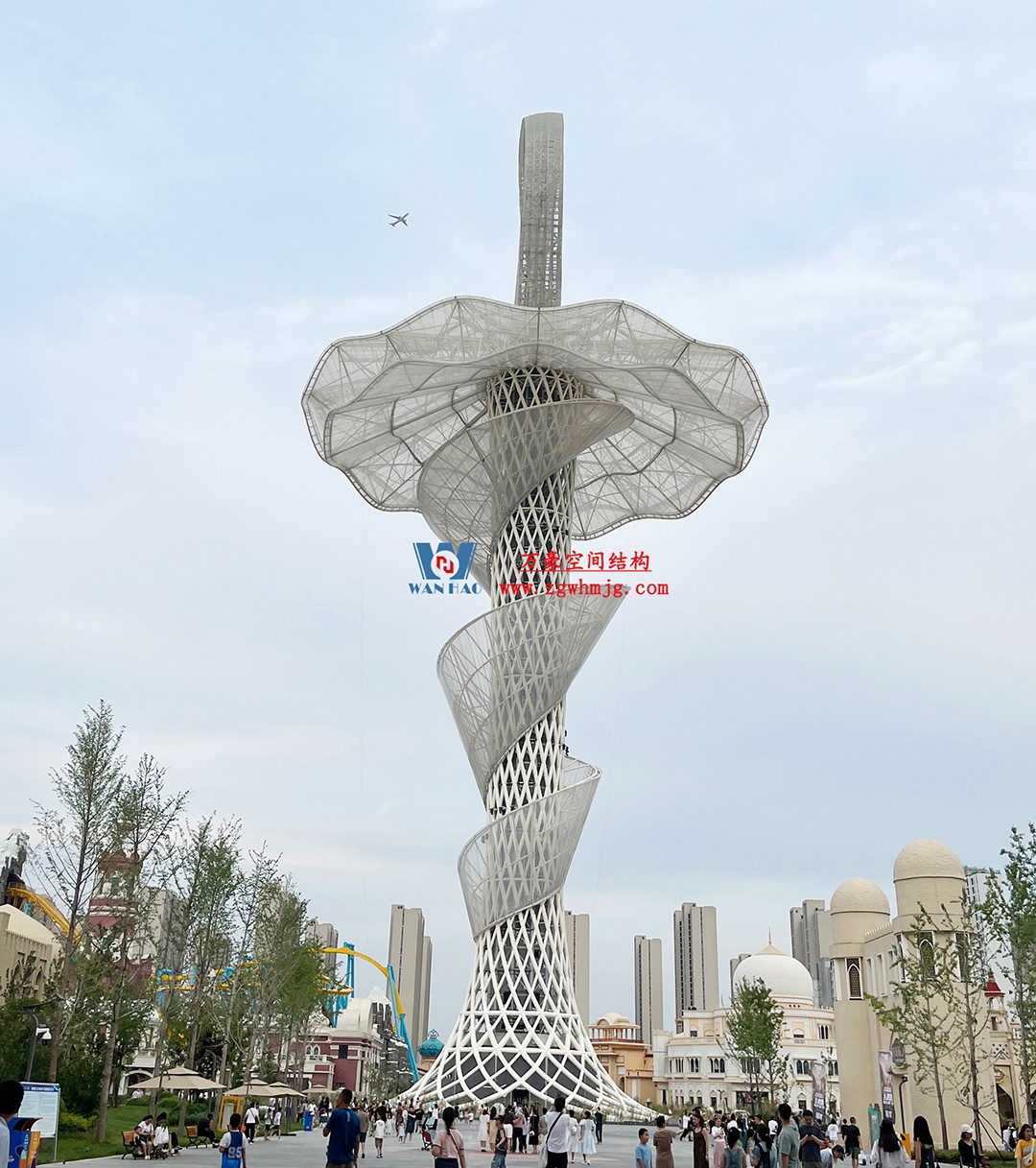 ETFE膜結(jié)構(gòu)地標(biāo)塔—以愛之名,點(diǎn)亮絲路歡樂世界 ETFE膜結(jié)構(gòu)地標(biāo)塔—以愛之名,點(diǎn)亮絲路歡樂世界