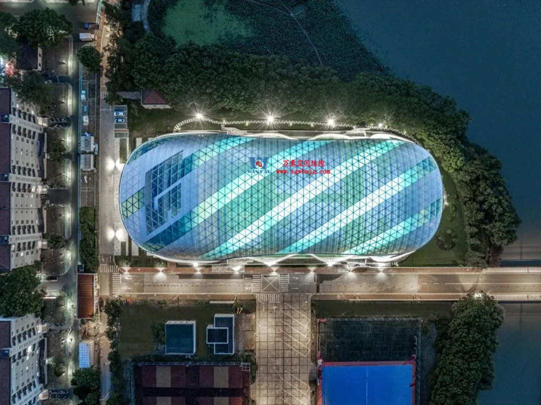 帆影碧波|風雨操場上的ETFE膜結(jié)構(gòu)穹頂