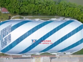 膜結(jié)構(gòu)風(fēng)雨操場