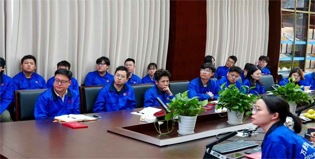 浙江萬豪空間結(jié)構(gòu)集團(tuán)有限公司隆重舉行“匠心傳承·共筑未來”師徒大會(huì)! 浙江萬豪空間結(jié)構(gòu)集團(tuán)有限公司隆重舉行“匠心傳承·共筑未來”師徒大會(huì)!