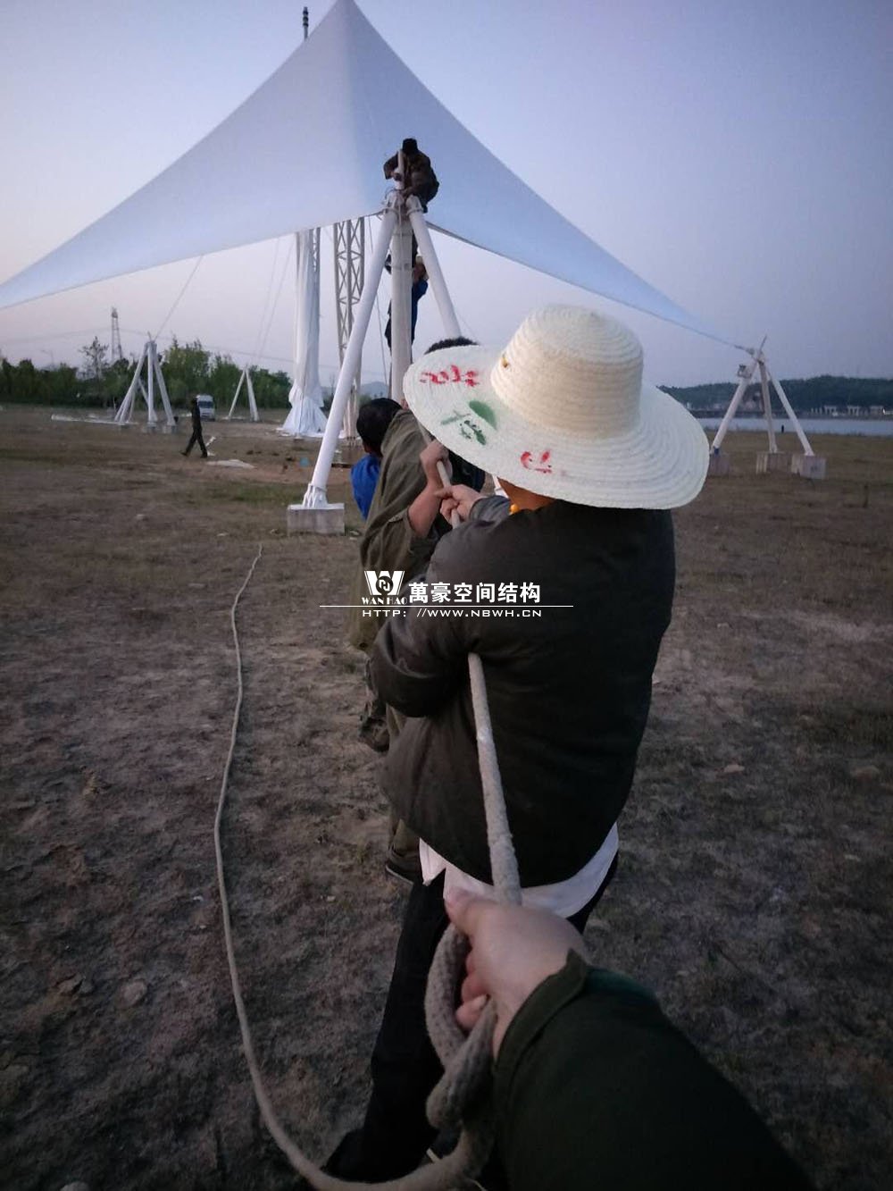 高橋灣現(xiàn)代產(chǎn)業(yè)園單飛燕、雙飛燕景觀膜結構工程已近尾聲