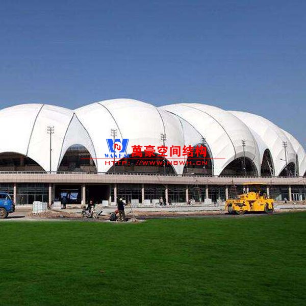 膜結(jié)構(gòu)建筑優(yōu)勢(shì)