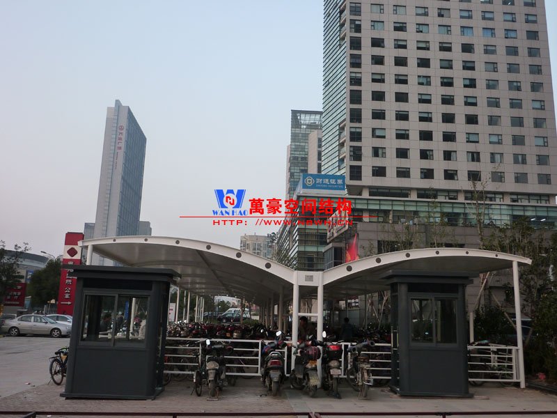 T字型膜結(jié)構(gòu)車(chē)棚